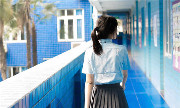 龙安如何找到一个可以帮助我生孩子的女人？